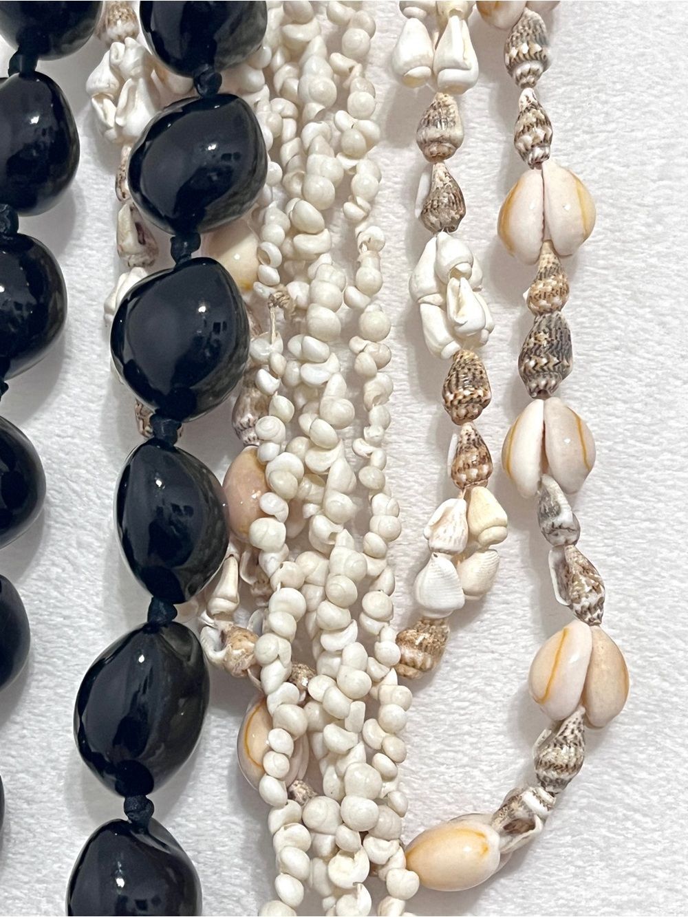 Vintage Hawaiian Kukui Nut & Multi-Strand Shell Lei Necklace 4 Pc. Bundle - Picture 2 of 4
